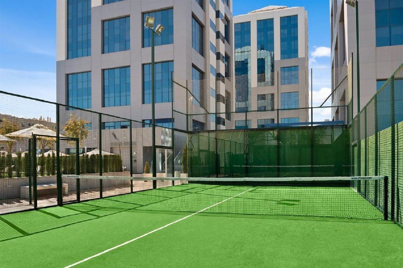 Hilton Garden Inn Sevilla Экстерьер фото