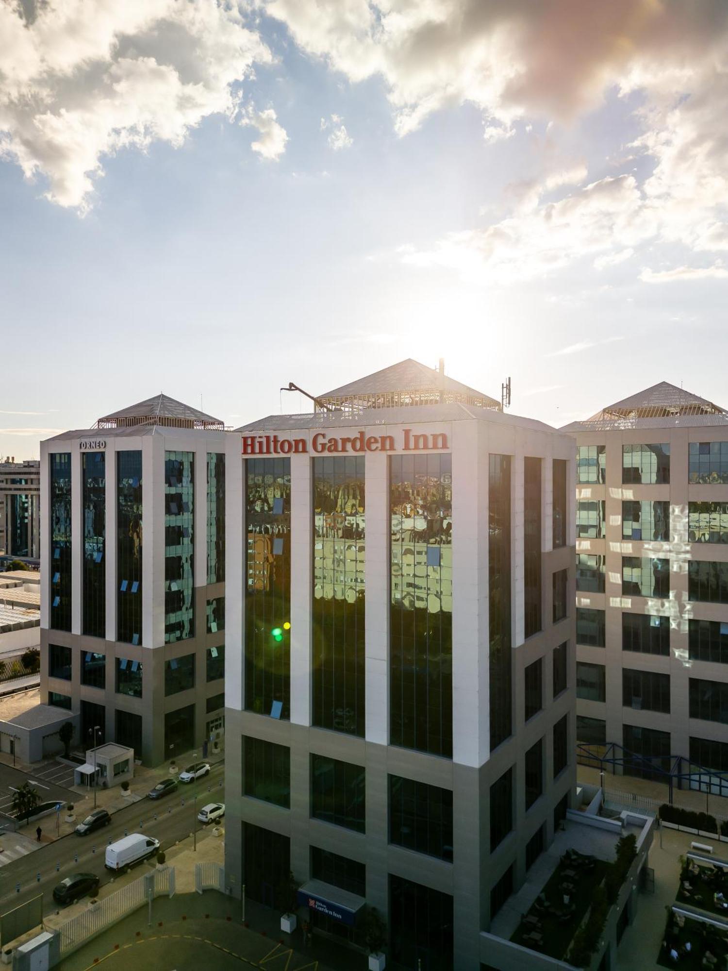 Hilton Garden Inn Sevilla Экстерьер фото