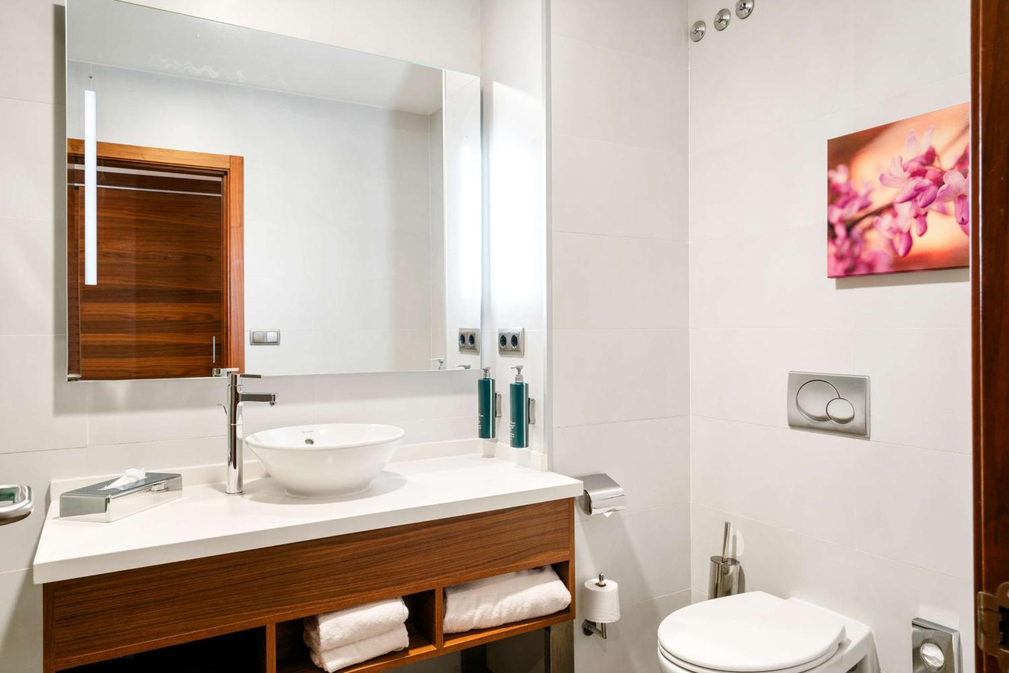 Hilton Garden Inn Sevilla Экстерьер фото