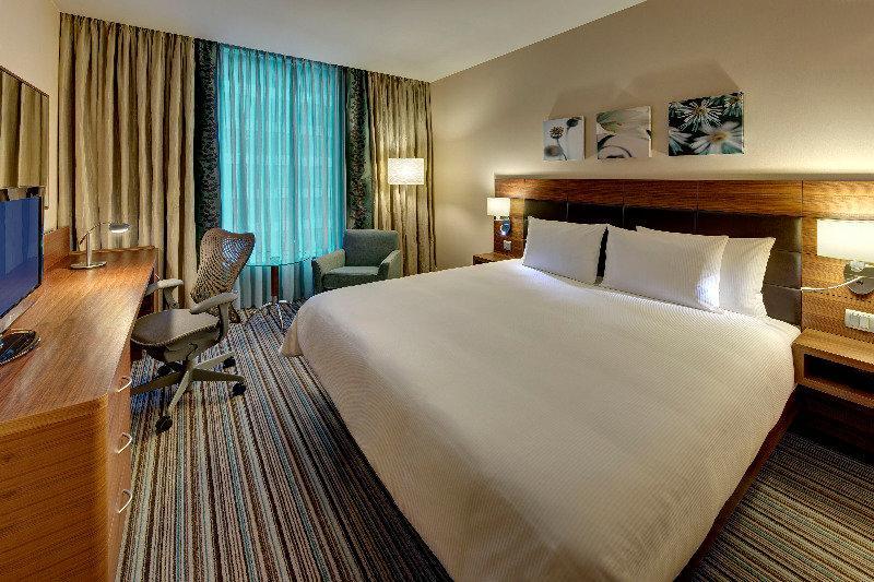 Hilton Garden Inn Sevilla Номер фото
